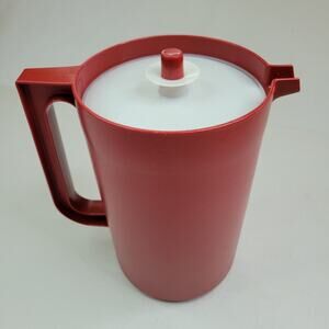 Vintage Tupperware Pitcher 1676-3 Red Orange Short Pitcher 2 Qt Push Button Seal